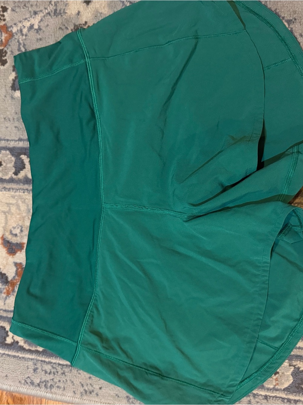Lululemon green speed up shorts 6
